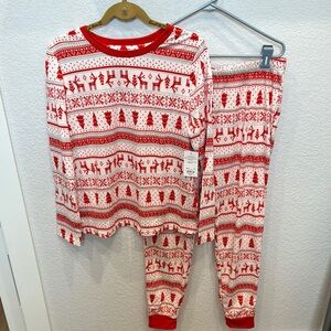 NWT Christmas Pajamas Women’s (M)